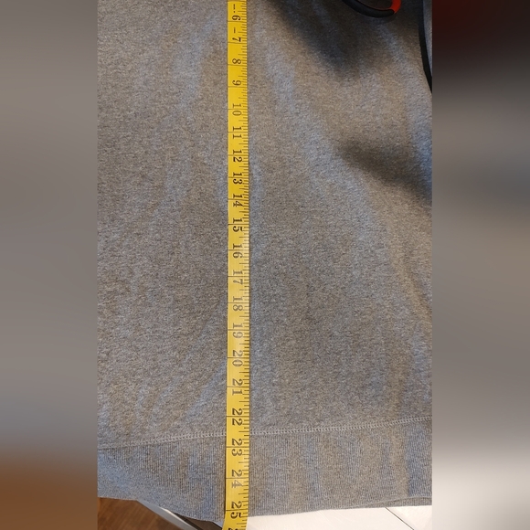 Reebok flint gray hoodie new. Size Large. - Picture 4 of 12